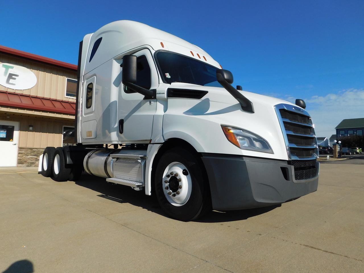 2020 Freightliner New Cascadia 126 . Seville OH