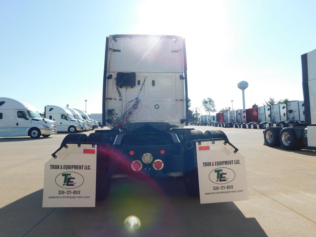 2020 Freightliner New Cascadia 126 . Seville OH