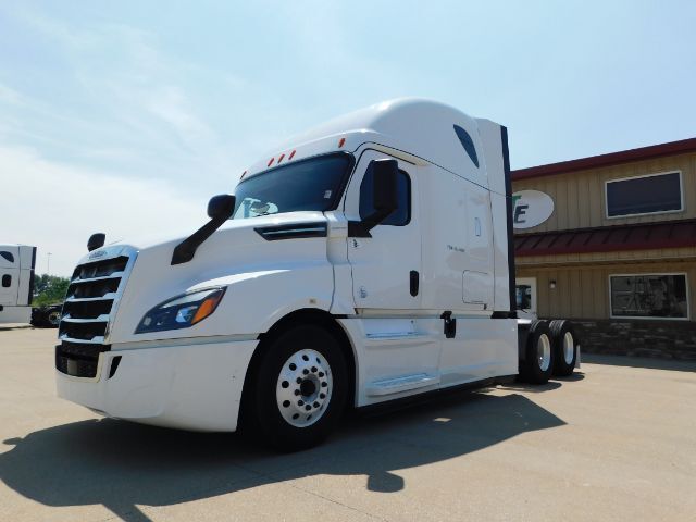 2020 Freightliner New Cascadia 126 . Seville OH