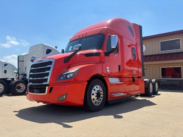 2020 Freightliner New Cascadia 126 .
