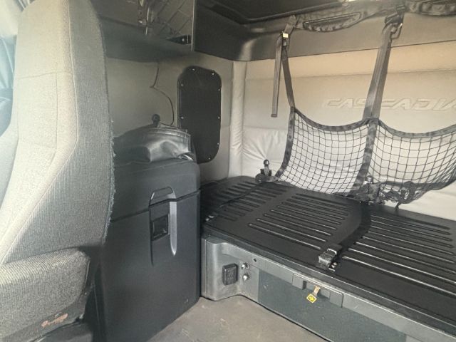 2020 Freightliner New Cascadia 126 . Seville OH