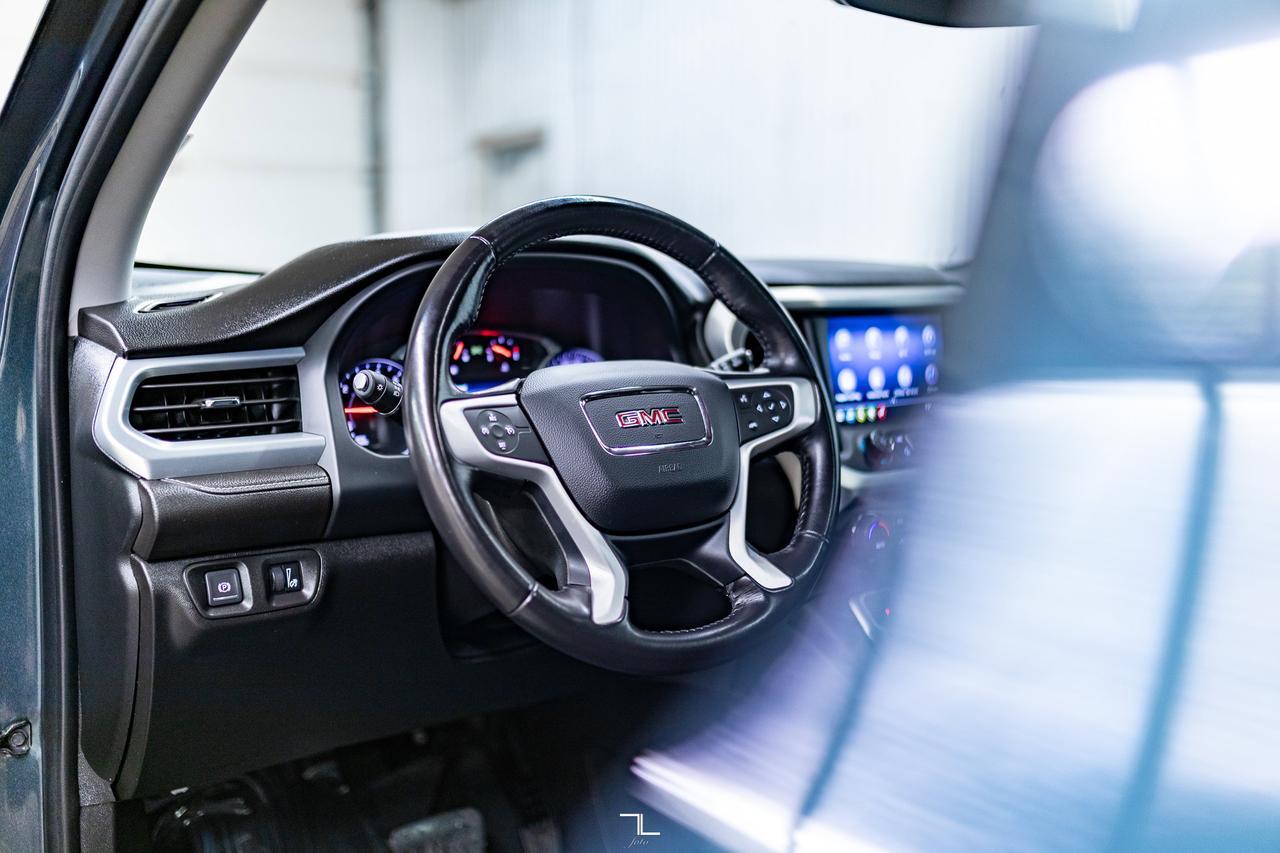 2020 GMC Acadia AWD SLE Roof BCam 3rd Row Red Deer AB