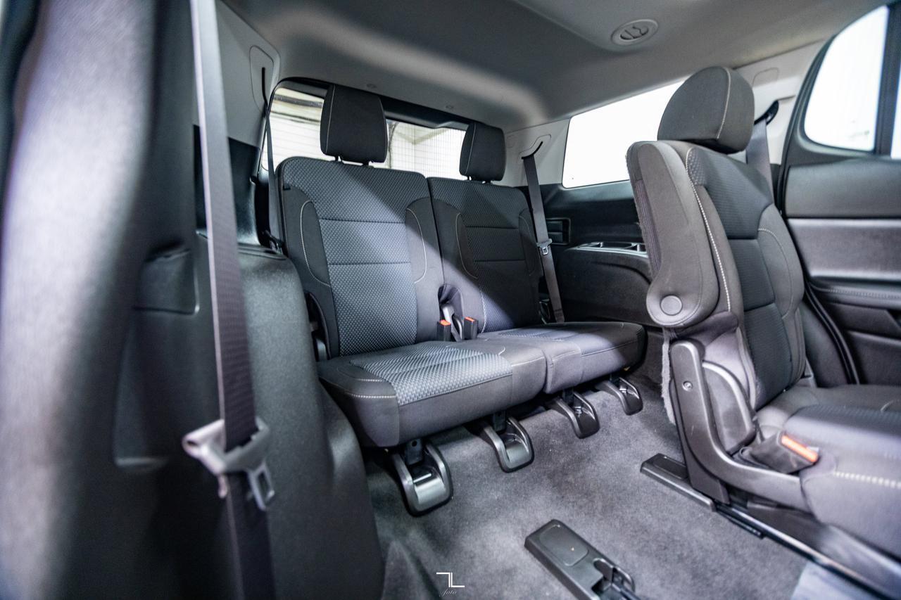 2020 GMC Acadia AWD SLE Roof BCam 3rd Row Red Deer AB