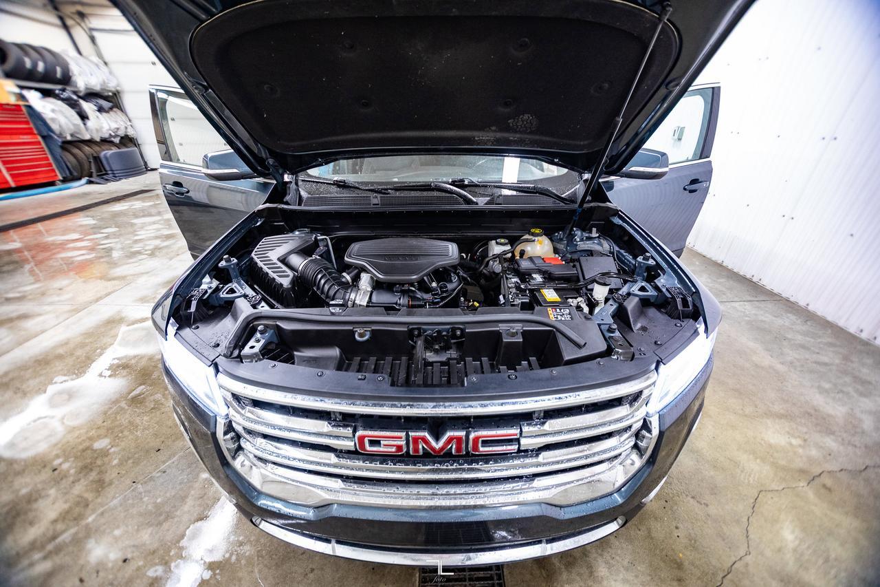 2020 GMC Acadia AWD SLE Roof BCam 3rd Row Red Deer AB