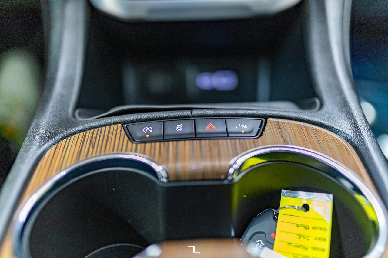 2020 GMC Acadia AWD SLE Roof BCam 3rd Row Red Deer AB