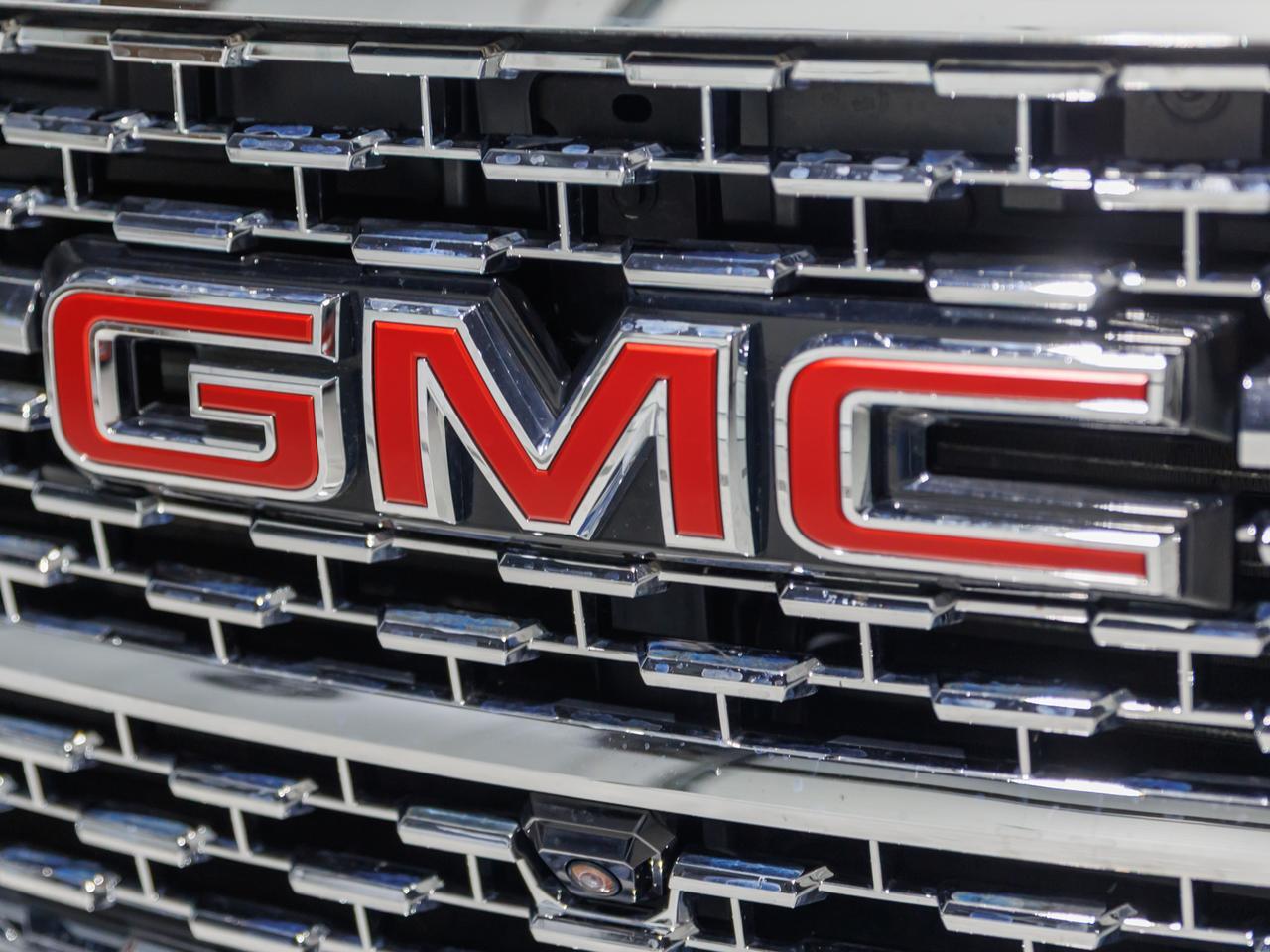 2020 GMC Acadia Denali AWD 6-Passenger NAV Cranberry PA