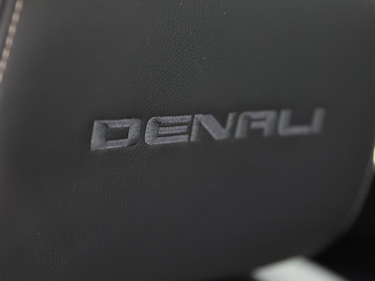 2020 GMC Acadia Denali AWD 6-Passenger NAV Cranberry PA