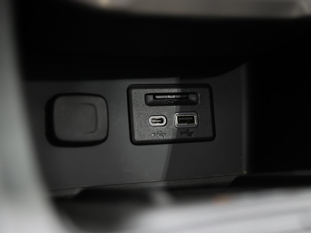 2020 GMC Acadia Denali AWD 6-Passenger NAV Cranberry PA