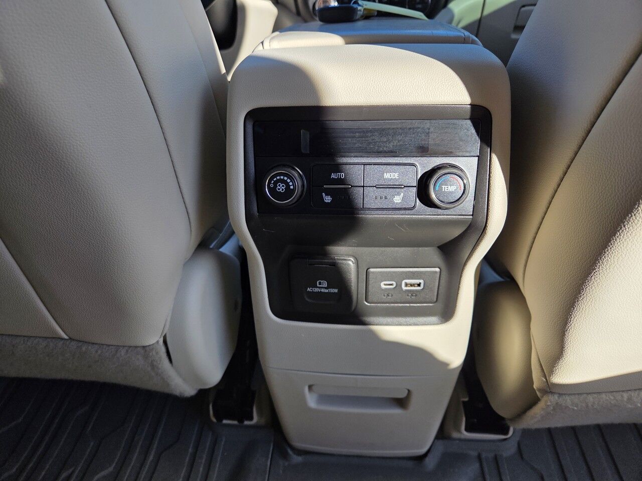 2020 GMC Acadia Denali Charlton MA