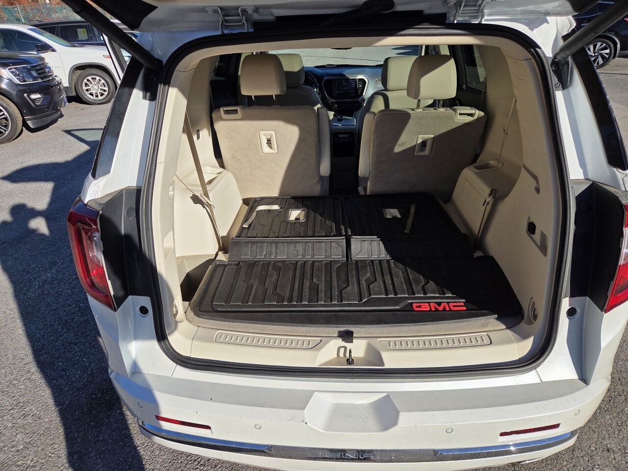 2020 GMC Acadia Denali Charlton MA