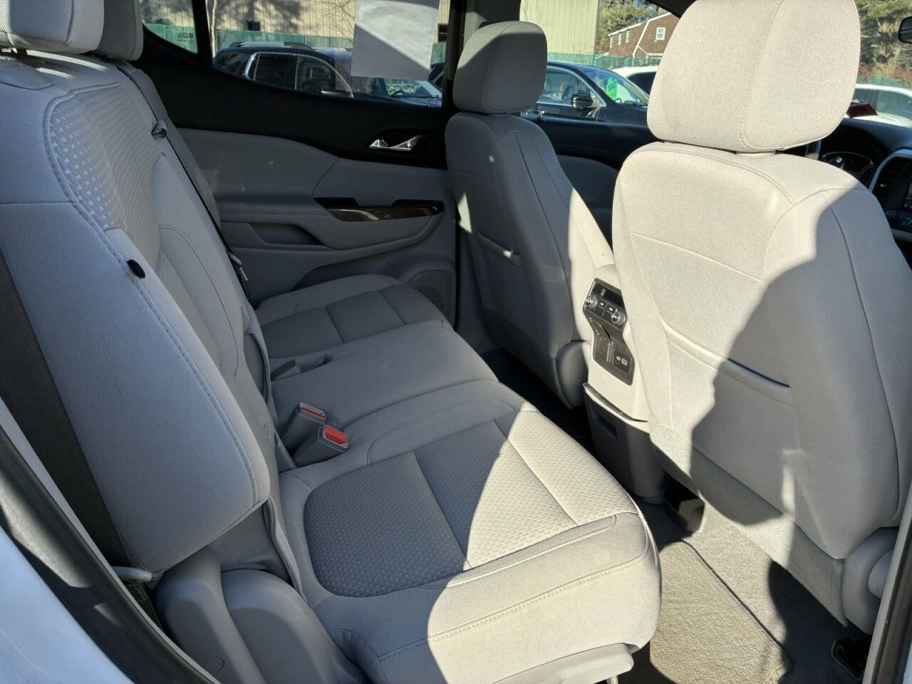 2020 GMC Acadia SLE Charlton MA