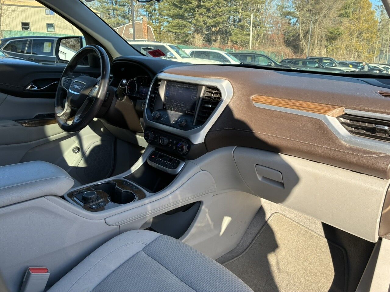 2020 GMC Acadia SLE Charlton MA