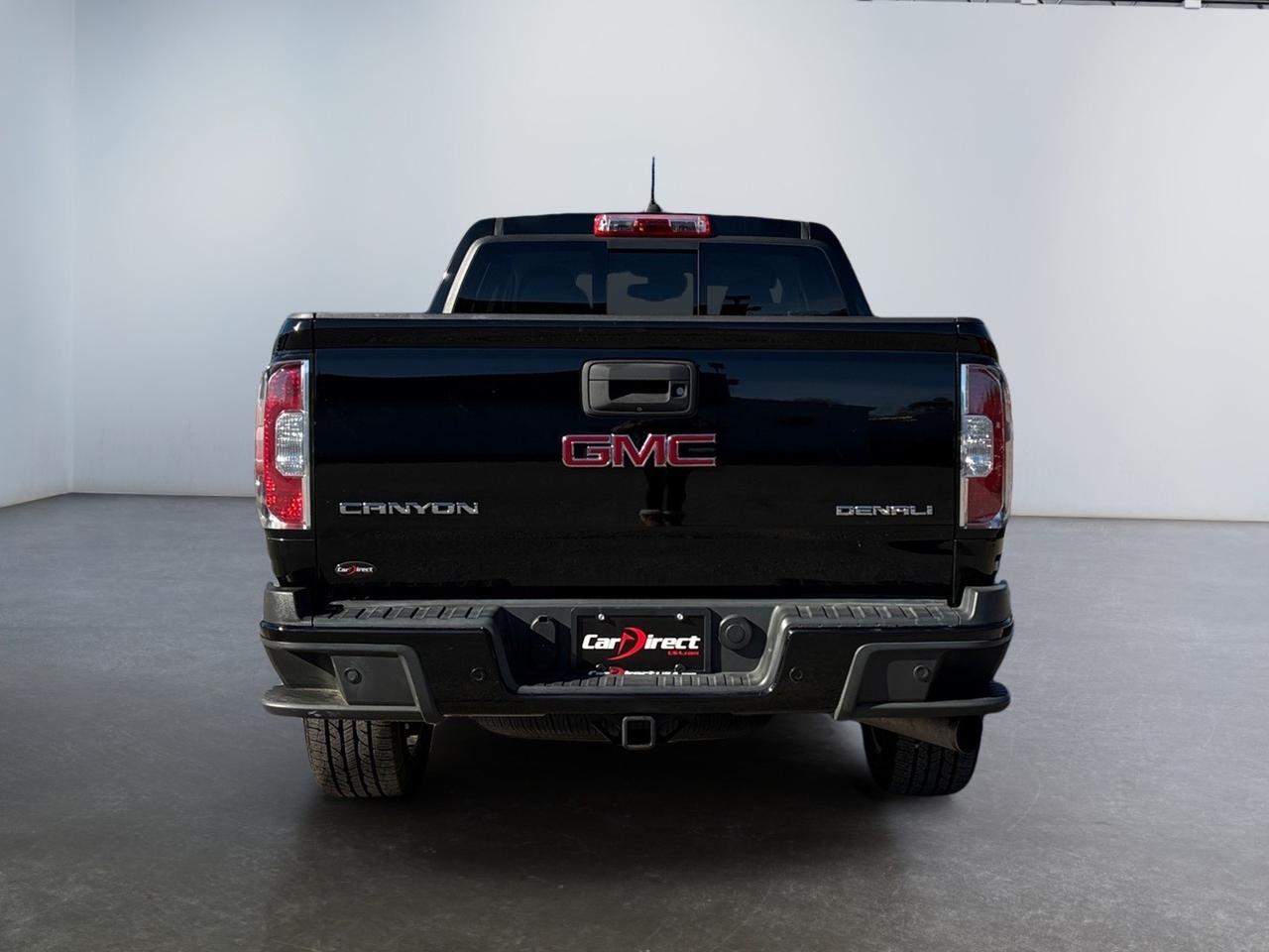 2020 GMC Canyon 4WD Denali DURAMAX DIESEL, LANE KEEP ASSIST, FORWARD COLLISION ALERT, REMOTE START, HEATED & COOLING SEATS, REAR CORNER STEPS, REMOTE START, APPLE CARPLAY/ANDROID AUTO, RUNNING BOARDS, LOW MILES, CLEAN CARFAX, TEST DRIVE THIS TRUCK TODAY! Virginia Beach VA