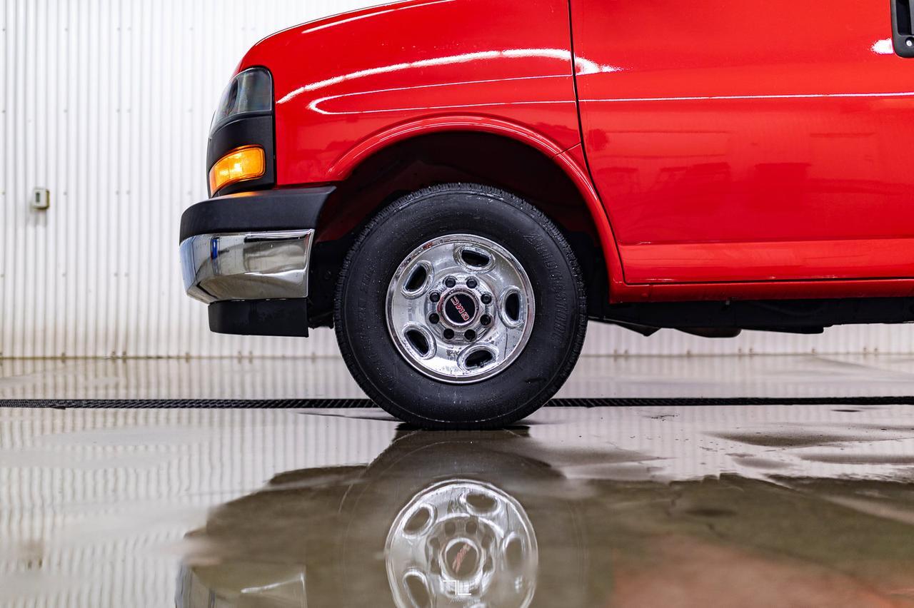 2020 GMC Savana 2500 Cargo Van BCam Red Deer AB