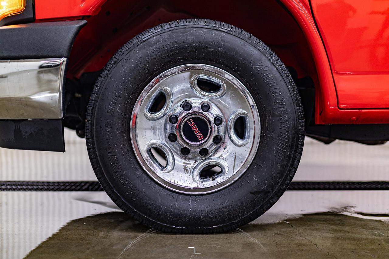 2020 GMC Savana 2500 Cargo Van BCam Red Deer AB