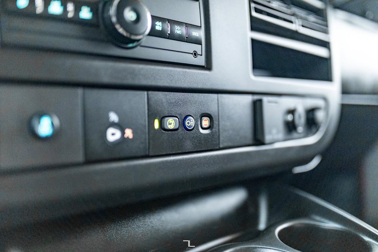 2020 GMC Savana 2500 Cargo Van BCam Red Deer AB