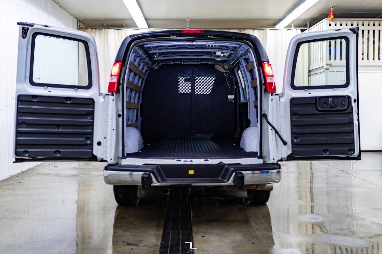 2020 GMC Savana 2500 Cargo Van BCam Red Deer AB