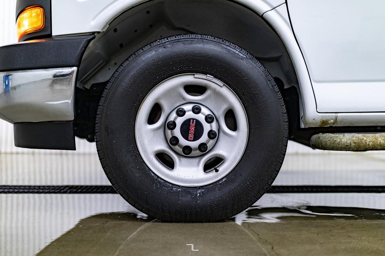 2020 GMC Savana 2500 Cargo Van BCam Red Deer AB