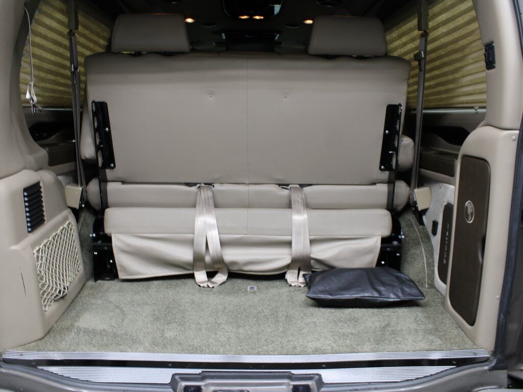 2020 GMC Savana 2500 Explorer Conversion Van RWD 7 Passenger Fond du Lac WI