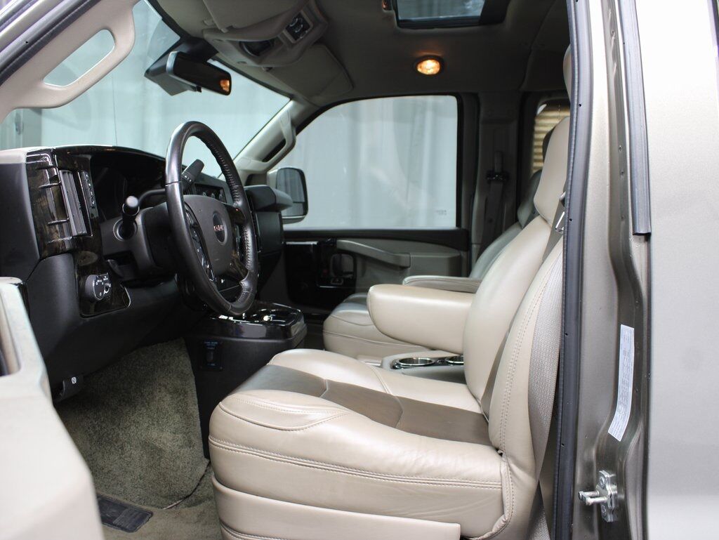2020 GMC Savana 2500 Explorer Conversion Van RWD 7 Passenger Fond du Lac WI