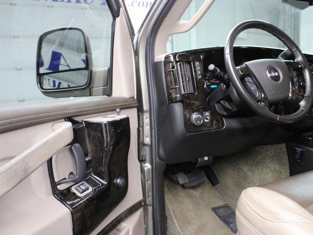 2020 GMC Savana 2500 Explorer Conversion Van RWD 7 Passenger Fond du Lac WI