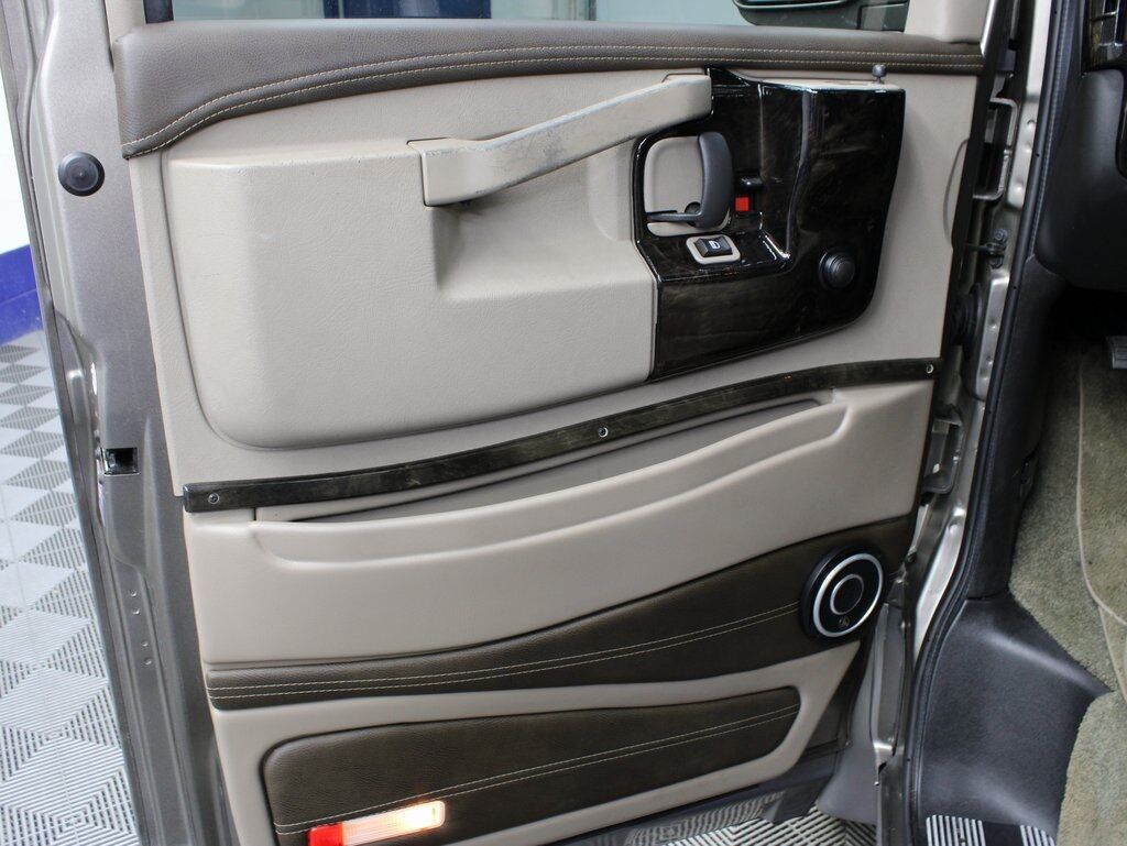 2020 GMC Savana 2500 Explorer Conversion Van RWD 7 Passenger Fond du Lac WI