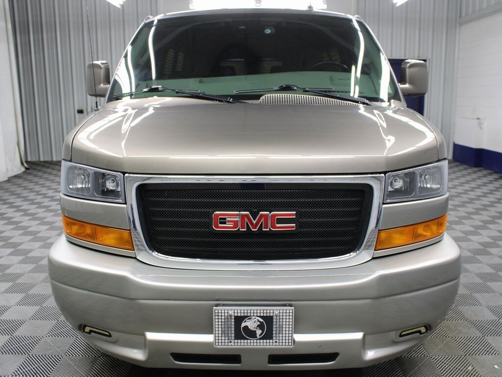 2020 GMC Savana 2500 Explorer Conversion Van RWD 7 Passenger Fond du Lac WI