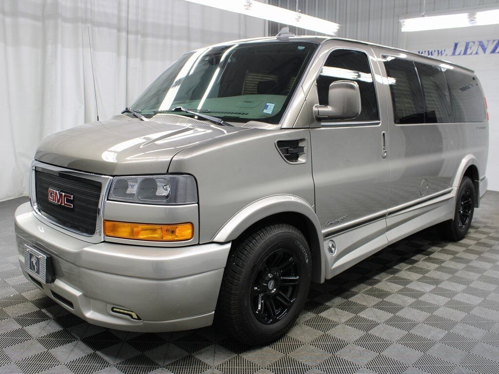 2020 GMC Savana 2500 Explorer Conversion Van RWD 7 Passenger Fond du Lac WI