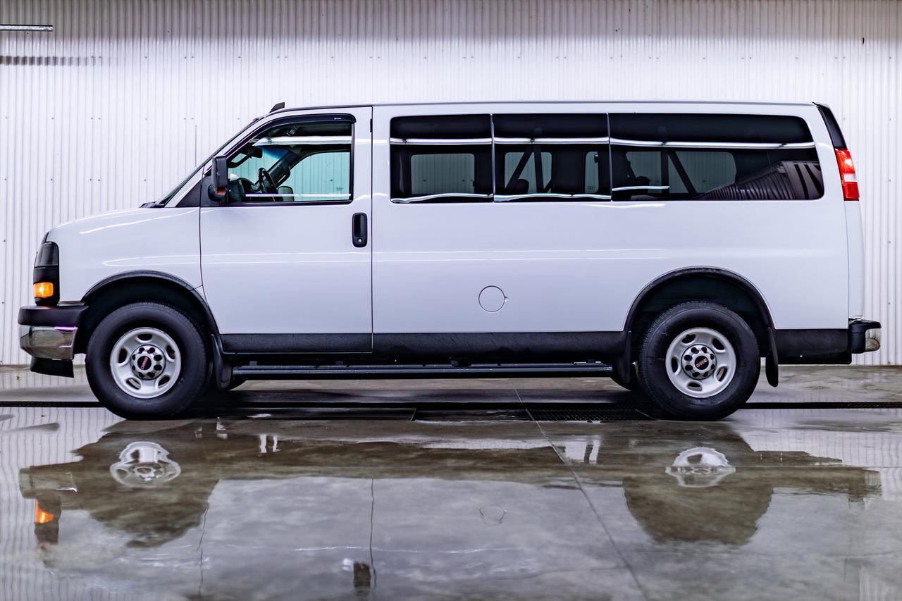 2020 GMC Savana 2500 LS 12 Passenger Van BCam Red Deer AB