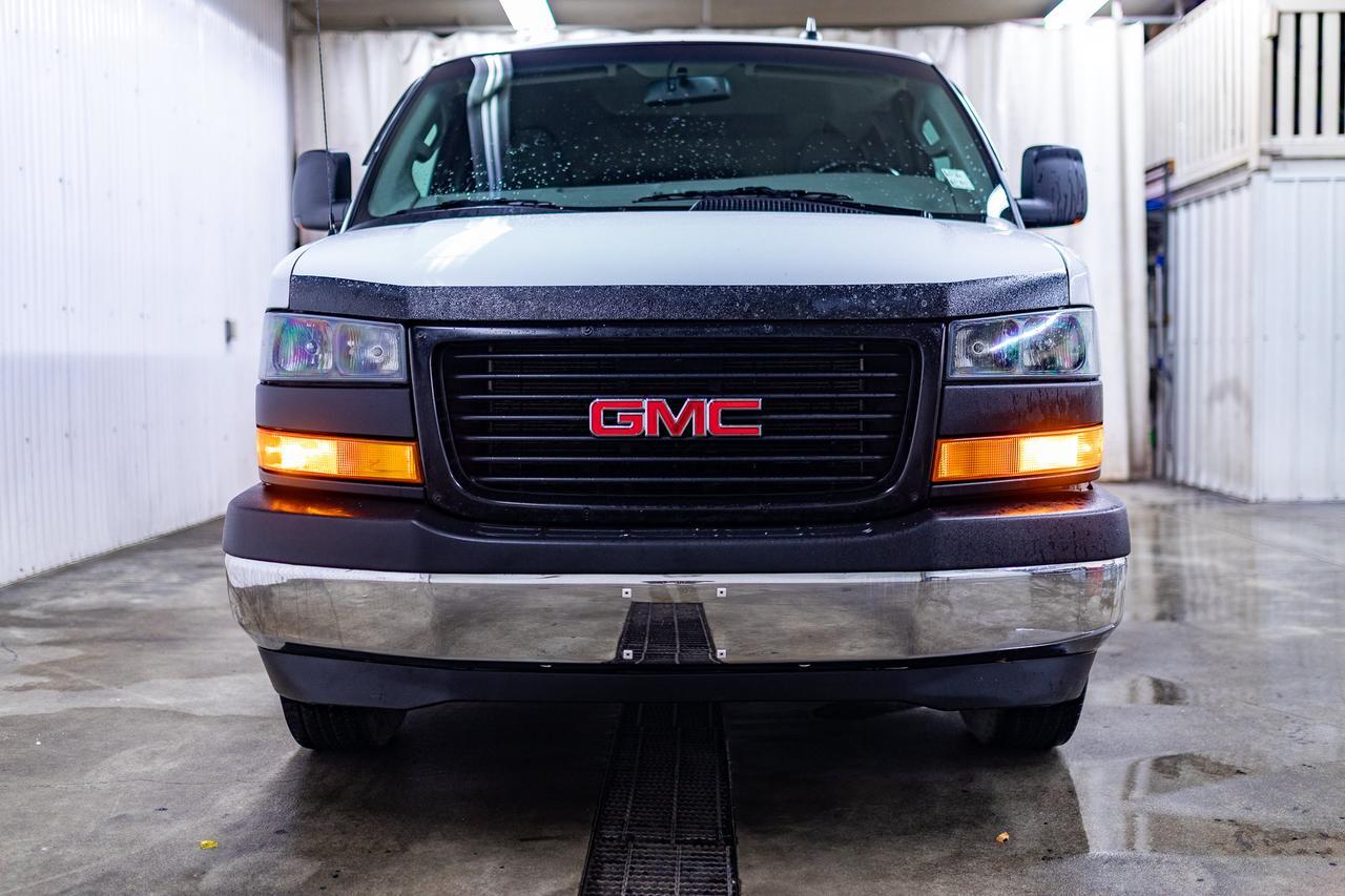 2020 GMC Savana 2500 LS 12 Passenger Van BCam Red Deer AB