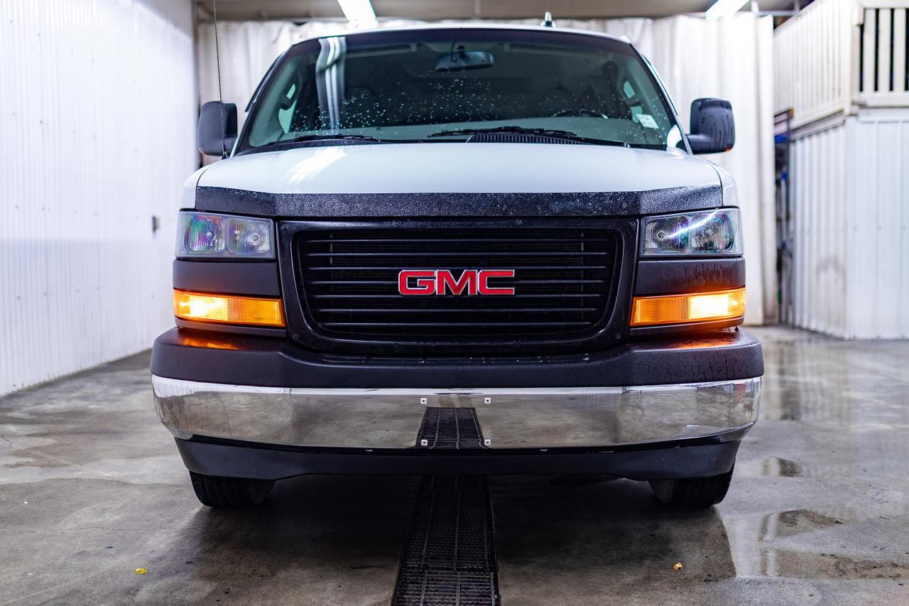 2020 GMC Savana 2500 LS 12 Passenger Van BCam Red Deer AB