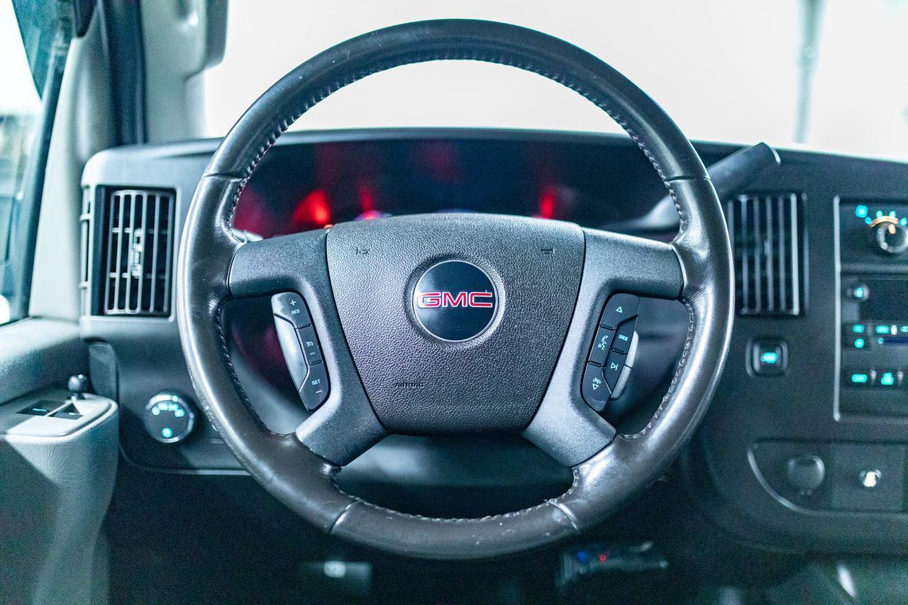 2020 GMC Savana 2500 LS 12 Passenger Van BCam Red Deer AB