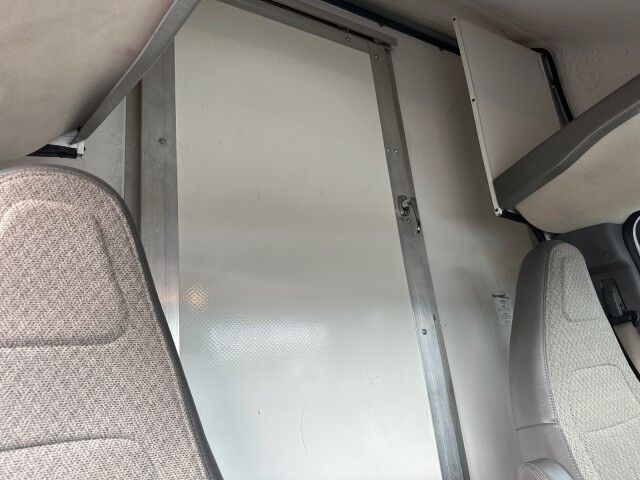 2020 GMC Savana 3500 13' Rockport Cube Van Ashland VA