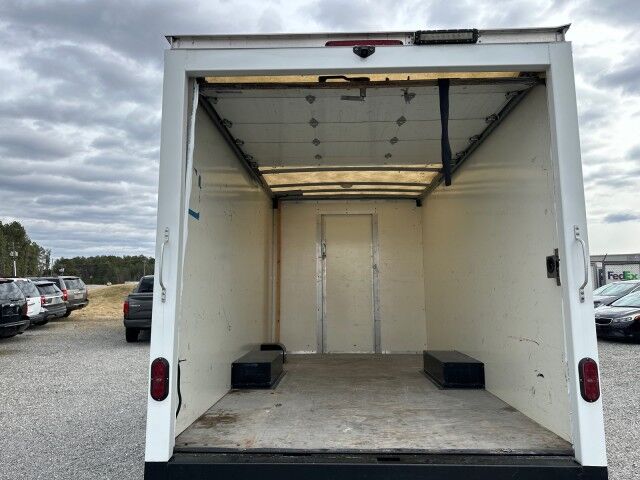 2020 GMC Savana 3500 13' Rockport Cube Van Ashland VA