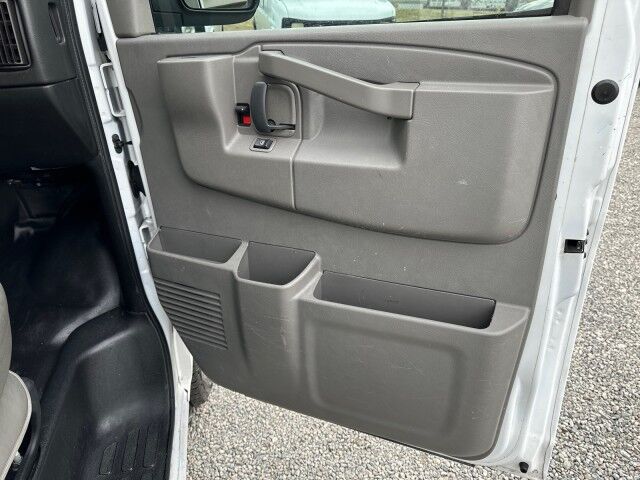 2020 GMC Savana 3500 13' Rockport Cube Van Ashland VA