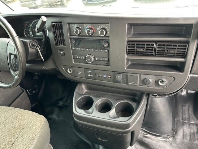 2020 GMC Savana 3500 13' Rockport Cube Van Ashland VA