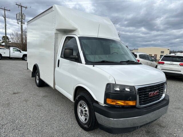 2020 GMC Savana 3500 13' Rockport Cube Van Ashland VA