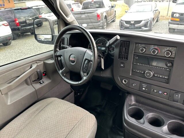 2020 GMC Savana 3500 13' Rockport Cube Van Ashland VA