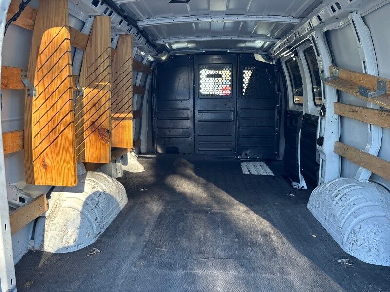 2020 GMC Savana Cargo Van 1WT 135.2 WB Seffner FL