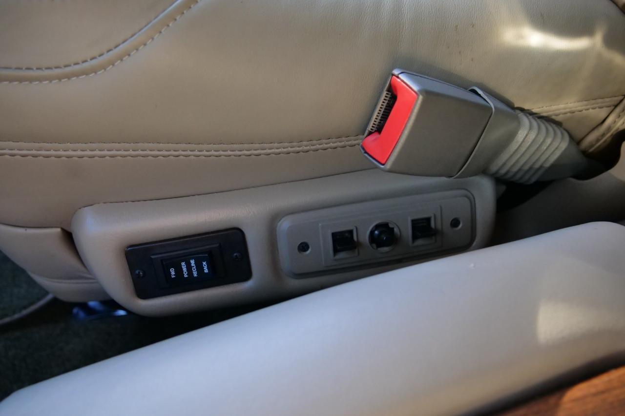 2020 GMC Savana Explorer Conversion Van / Limited SE / Loaded With Options! Lincolnton NC