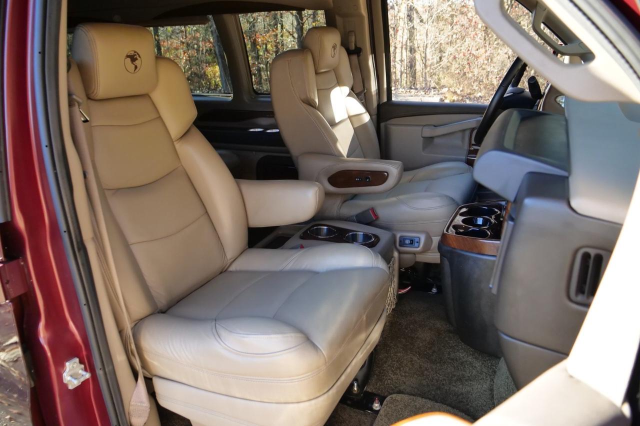 2020 GMC Savana Explorer Conversion Van / Limited SE / Loaded With Options! Lincolnton NC