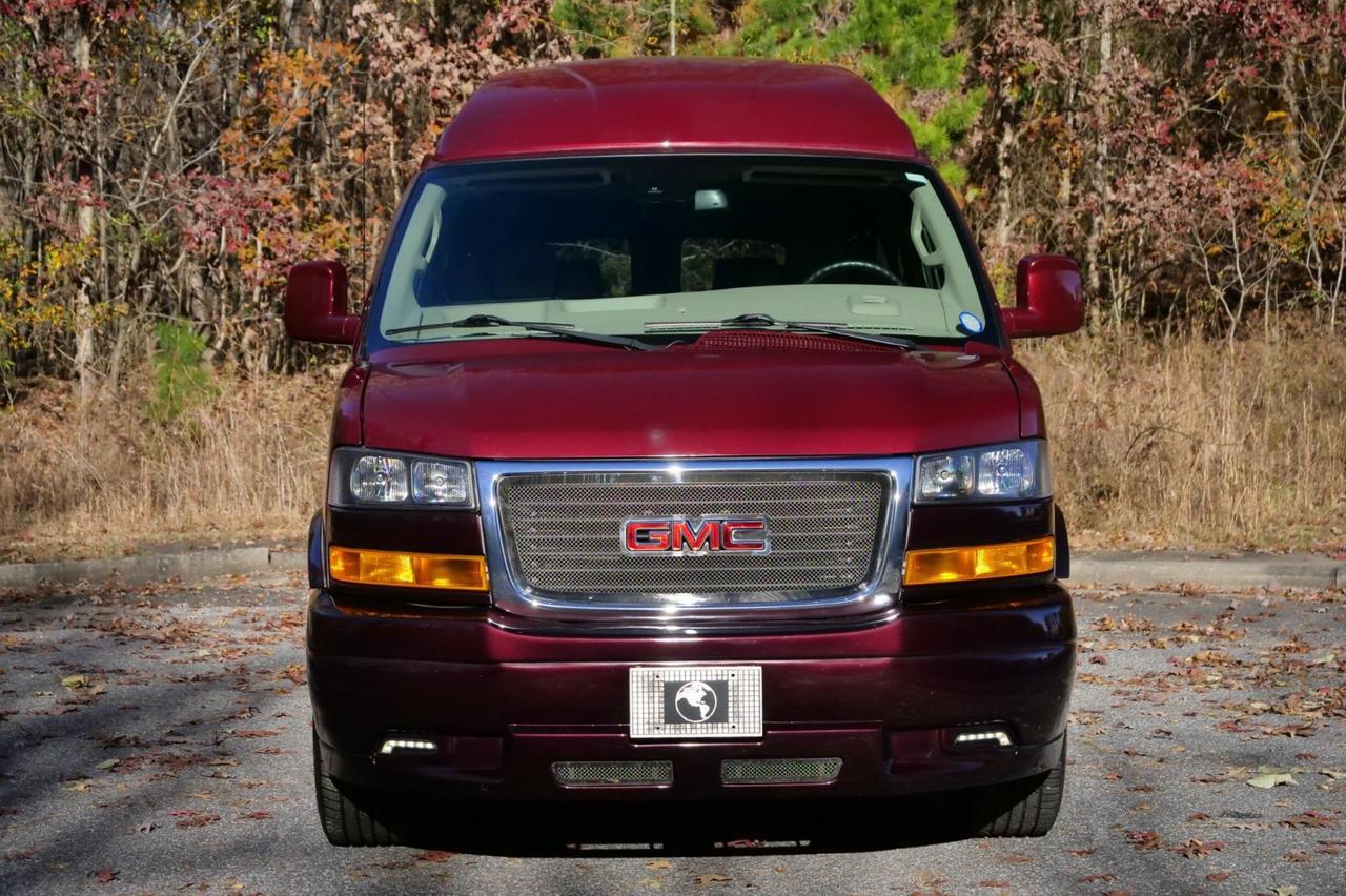 2020 GMC Savana Explorer Conversion Van / Limited SE / Loaded With Options! Lincolnton NC