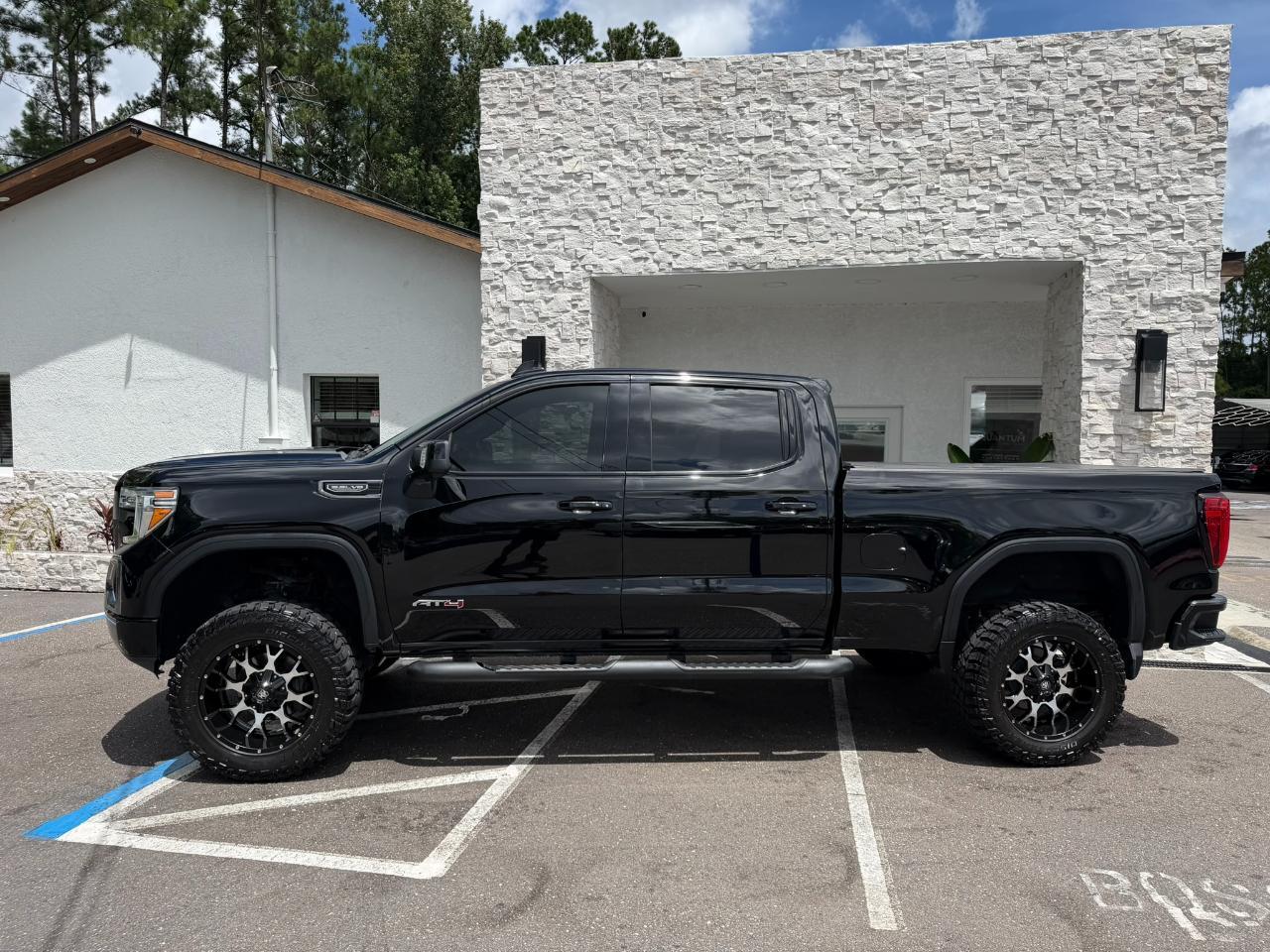 2020 GMC Sierra 1500 4WD Crew Cab 157" AT4