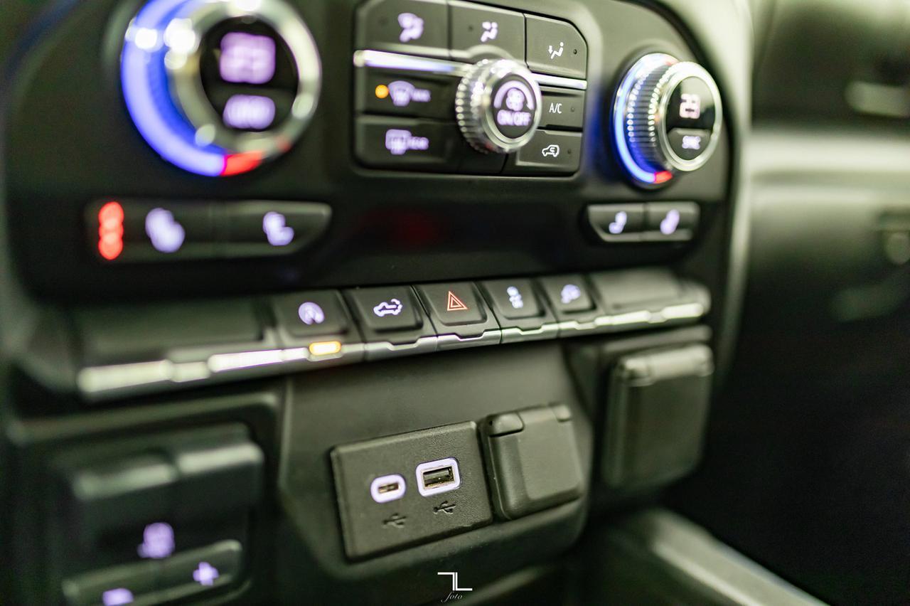 2020 GMC Sierra 1500 4x4 Crew Cab Elevation Roof BCam Red Deer AB