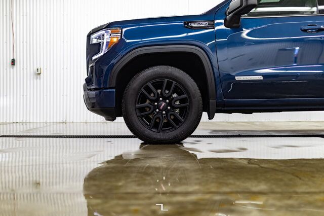 2020 GMC Sierra 1500 4x4 Crew Cab Elevation Roof BCam Red Deer AB