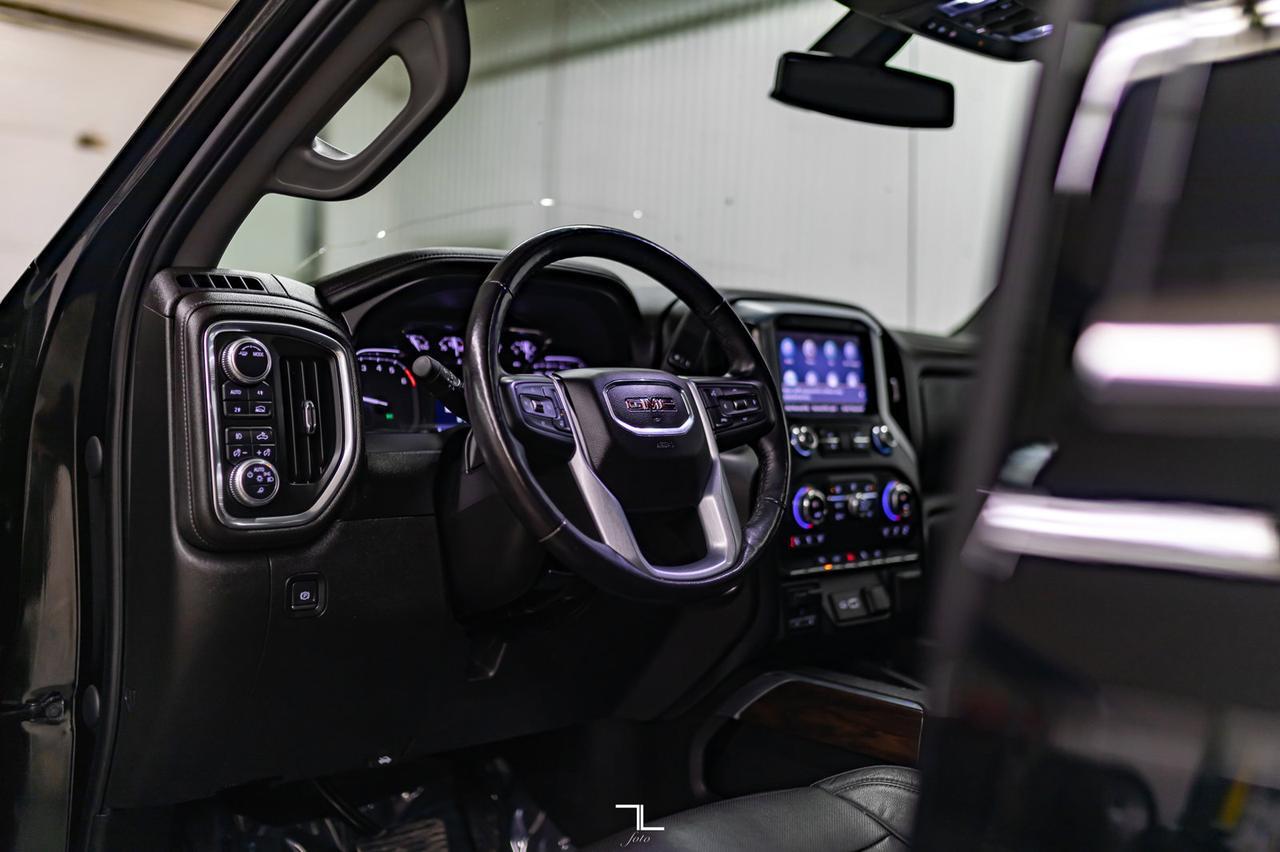 2020 GMC Sierra 1500 4x4 Crew Cab SLT Leather Roof Nav BCam Red Deer AB