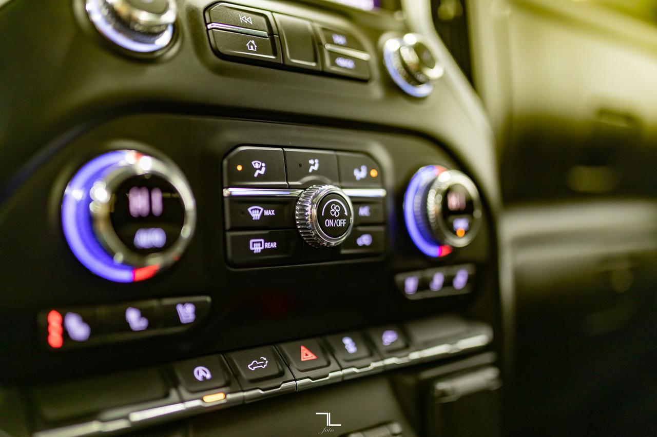 2020 GMC Sierra 1500 4x4 Crew Cab SLT Leather Roof Nav BCam Red Deer AB