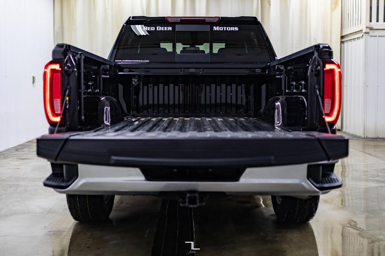 2020 GMC Sierra 1500 4x4 Crew Cab SLT Leather Roof Nav BCam Red Deer AB