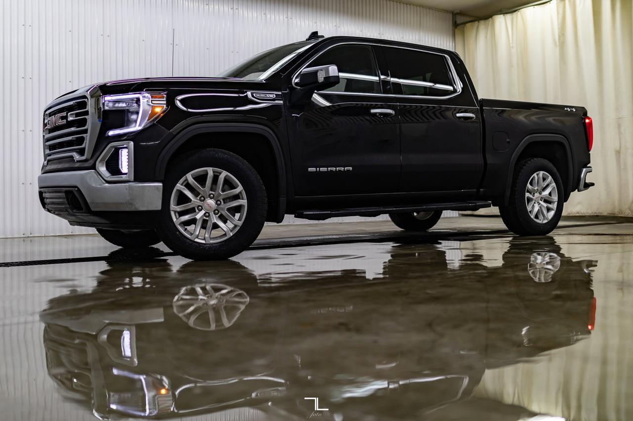 2020 GMC Sierra 1500 4x4 Crew Cab SLT Leather Roof Nav BCam Red Deer AB