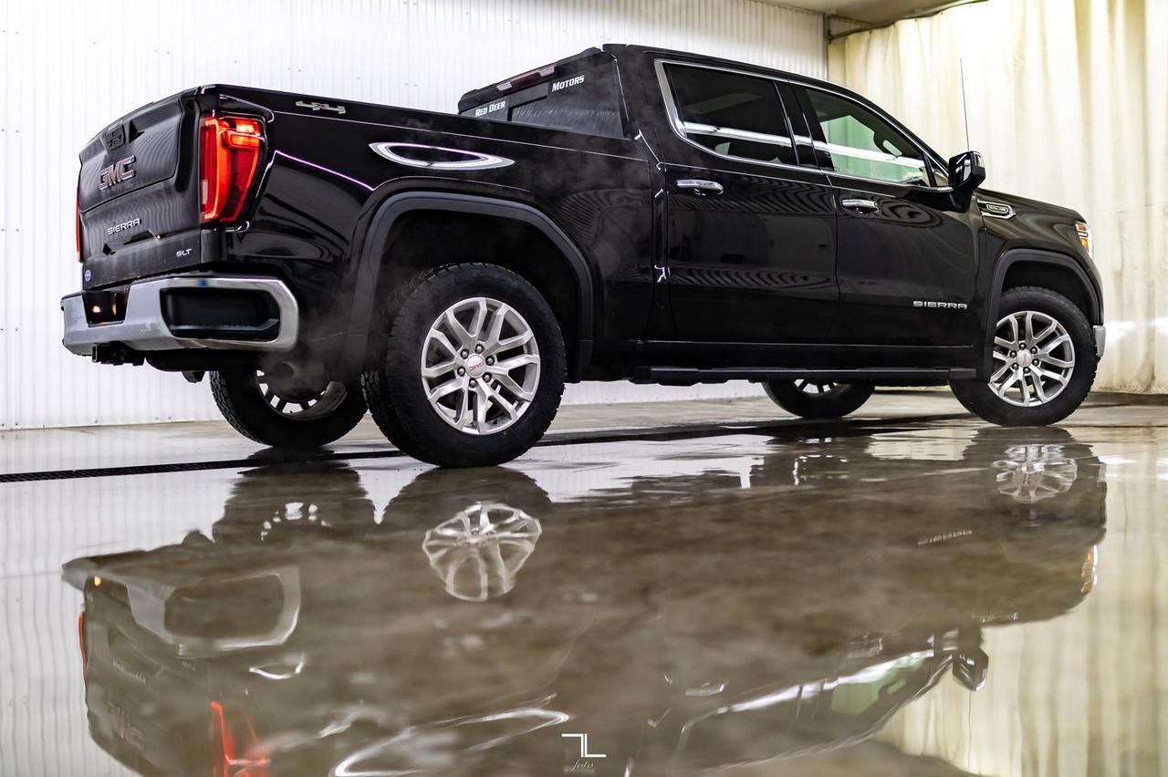 2020 GMC Sierra 1500 4x4 Crew Cab SLT Leather Roof Nav BCam Red Deer AB
